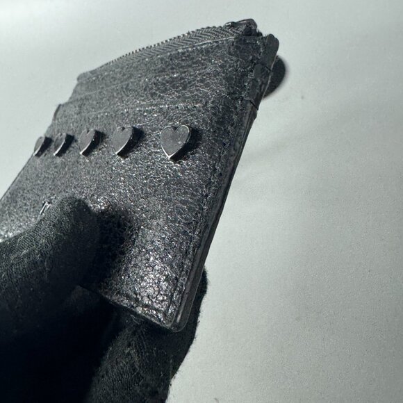 VICTORIA SECRET METALLIC CRACKLE HEART KEYCHAIN CARD CASE - Picture 12 of 14